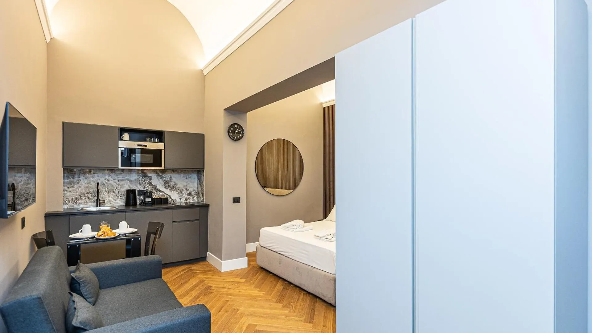 Luxury Suite Trevi Rome 0*,  Italy
