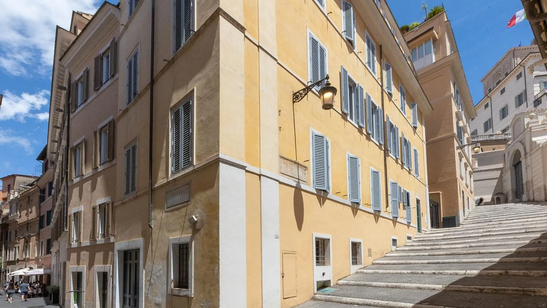 Luxury Suite Trevi Rome Apartment
